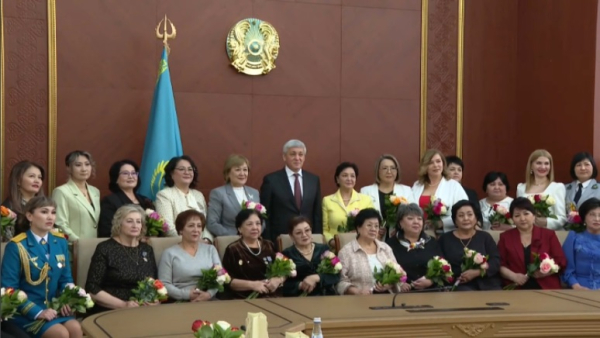 Госнаграды вручили жительницам Карагандинской области