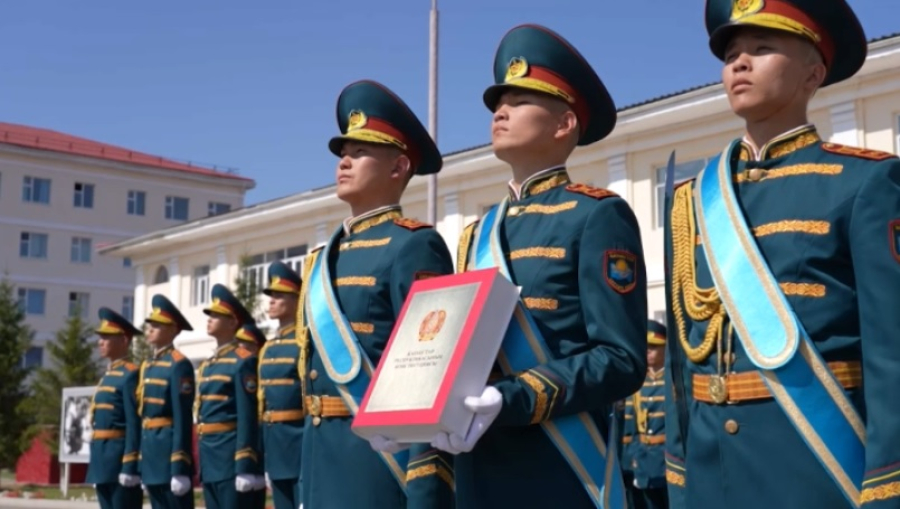 Нацгвардейцы выстроились в цифру «30» в честь Дня Конституции