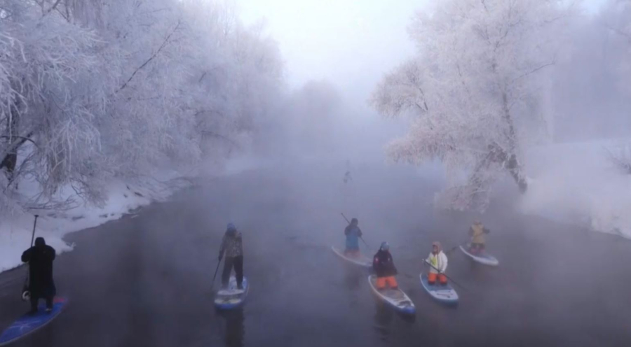 Сібірде ескекшілер қақаған аязда жаттығып жүр