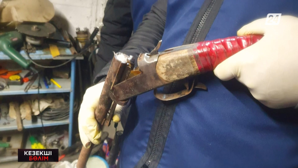 Абай облысының екі тұрғыны заңсыз қару-жарақ сақтаған | Кезекші бөлім