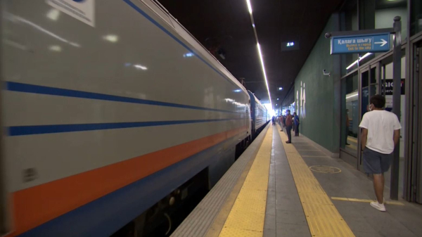 5 тысяч км железных дорог обновят до конца года в Казахстане