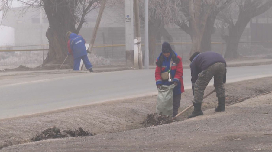 Шымкенттіктер қаланың шеткі аумағын қоқыстан тазартты