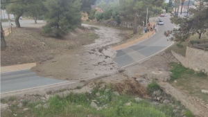 Наводнение заблокировало дорогу на северо-востоке Испании