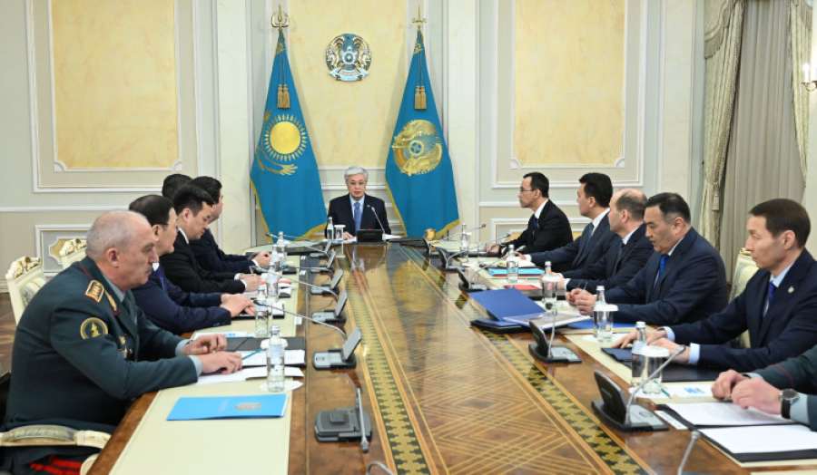 Рабочее совещание по экономическим вопросам провел Президент