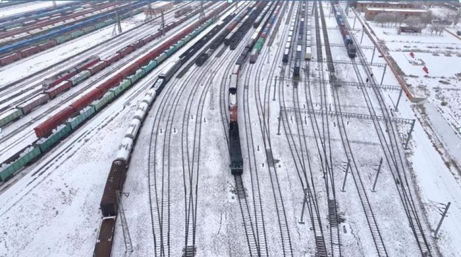 В Синьцзяне начала работу экспортная железнодорожная модель «порт + внутренние районы»