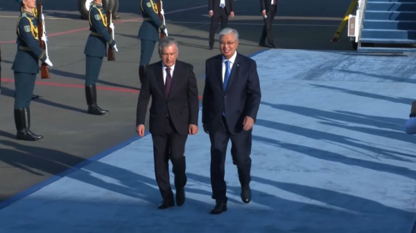 Президент Узбекистана прибыл в Казахстан с государственным визитом