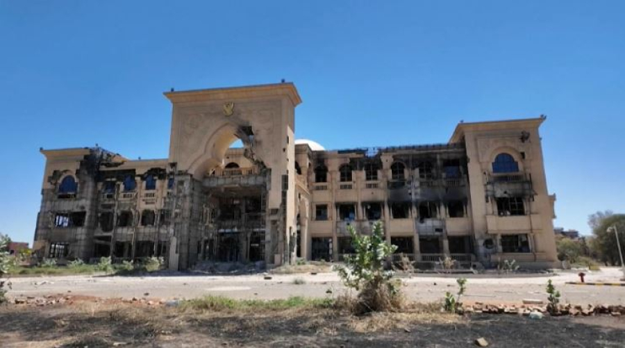 Военные Судана вернули под свой контроль столичный аэропорт