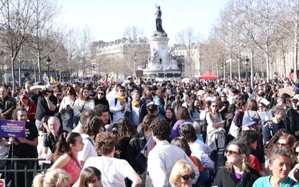 «Чёрный понедельник» парижской биржи стал худшим за последние три года