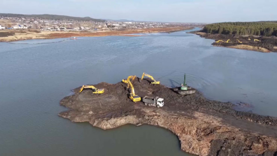 Жабай өзені тереңдетіліп жатыр