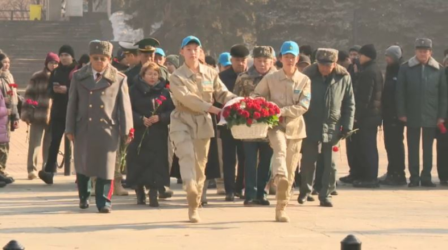 Патриотическая акция к 80-летию Победы прошла в Алматы