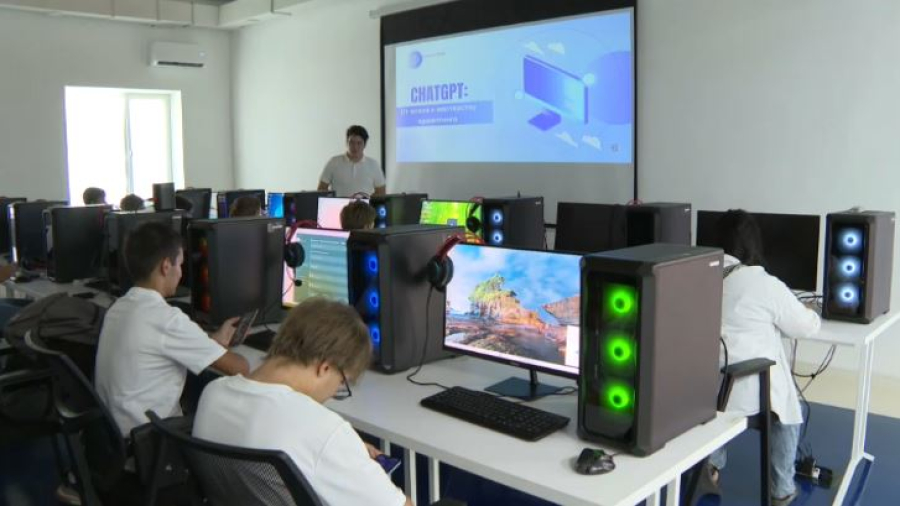 Педагоги Казахстана осваивают искусственный интеллект