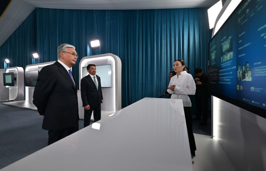 Президенту Казахстана представили отечественные AI-проекты
