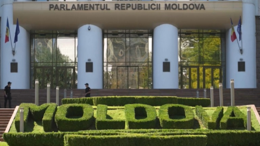 Парламент Молдовы проголосовал за выход из СНГ