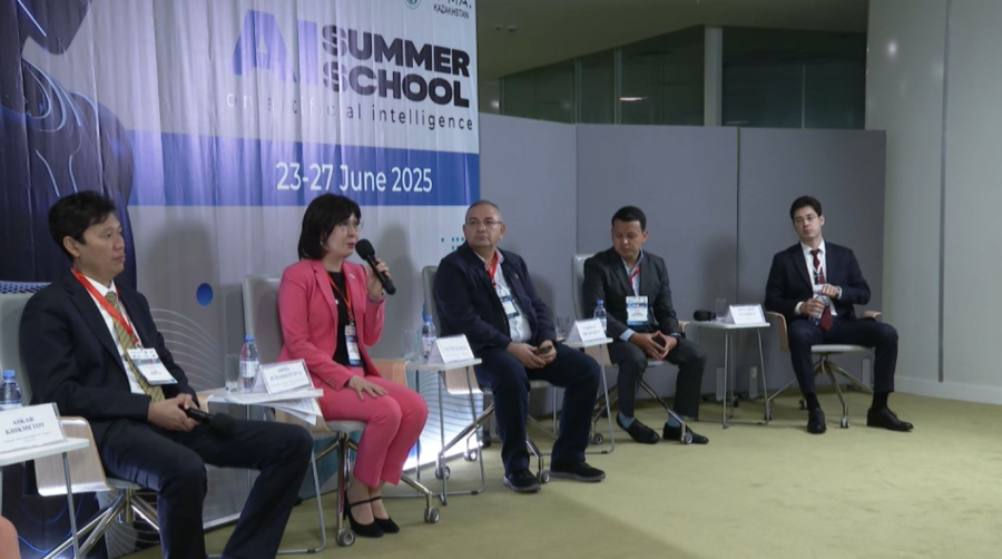 Астанада Жасанды интеллект жазғы мектебі ашылды