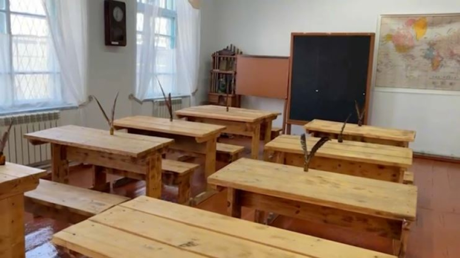 Школы с вековой историей отремонтируют в Казахстане