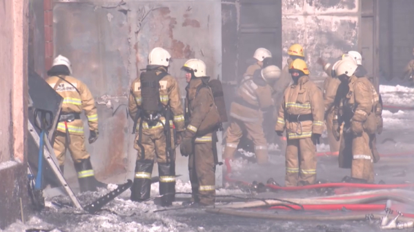 Алматыда қоймадан шыққан өрт сөндірілді