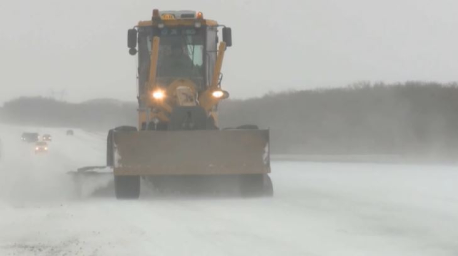 Снег, гололед и метель: штормовое предупреждение объявили в РК
