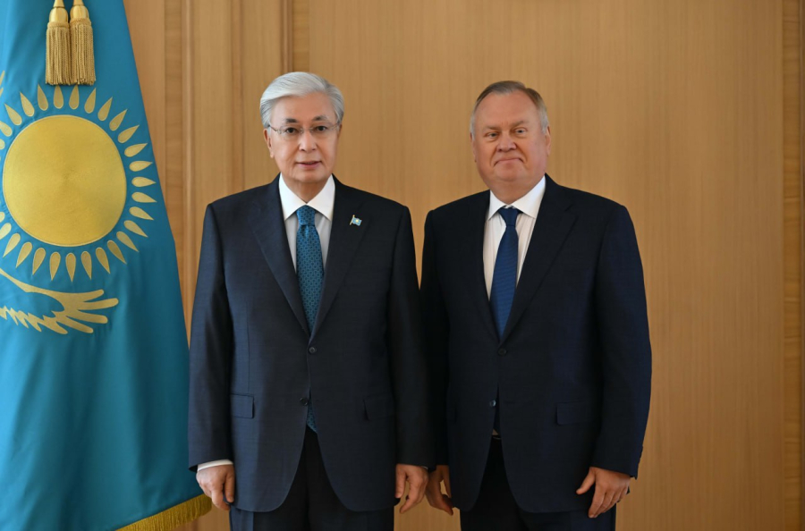 Токаев принял председателя правления банка ВТБ