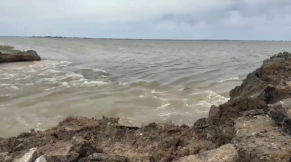 Су басу қаупін жою үшін Атырау - Орал тас жолының 44 шақырымын жырды