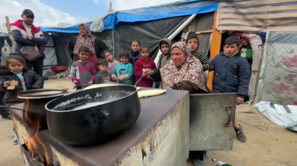 Мыңдаған палестиналық ашқұрсақ халде