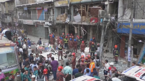 Даккада жарылыстан оннан аса адам қаза тапты