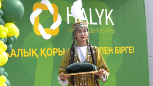 Благотворительный фонд «Halyk» передал 400 квартир акимату Астаны