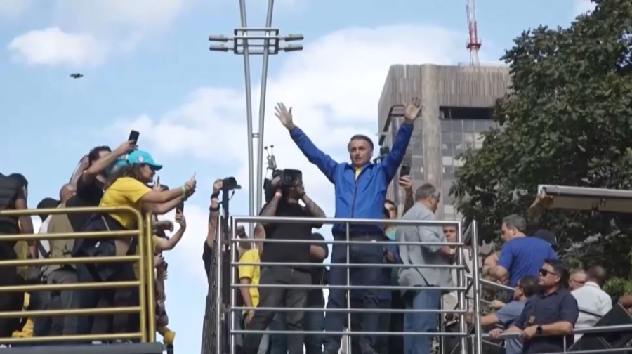 Под домашний арест взяли экс-президента Бразилии