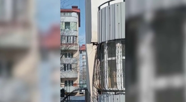 Алматыдағы білім нысандарының қабырғасына сызат түскен