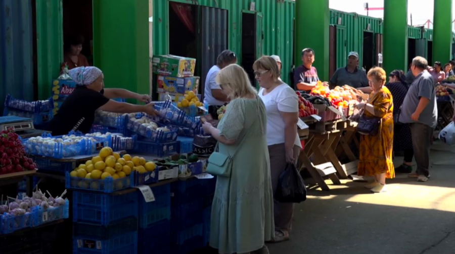 100 рынков модернизируют в Казахстане в этом году