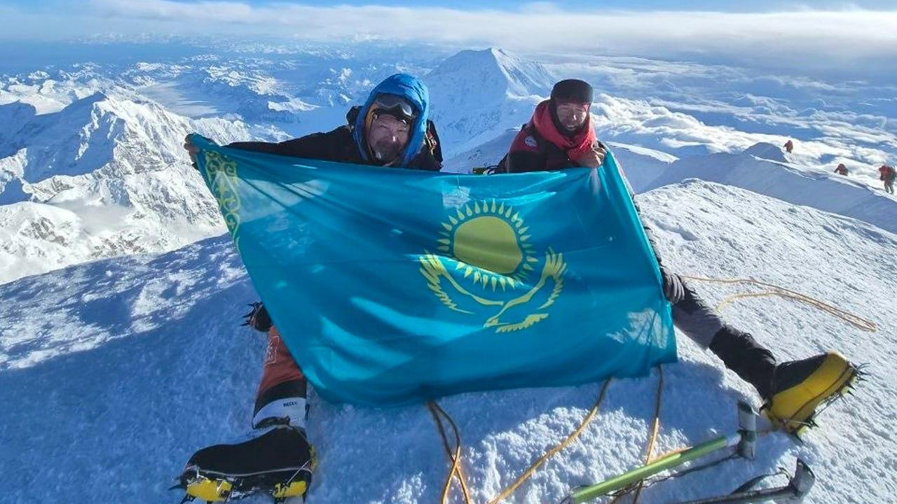 Қазақстандық әскери альпинистер Солтүстік Американың ең биік шыңын бағындырды