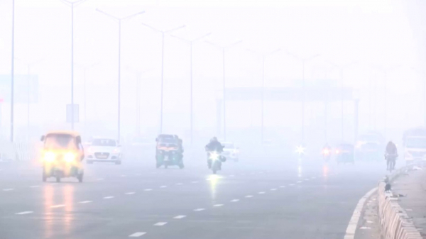 Дети массово обращаются за медпомощью из-за смога в Индии