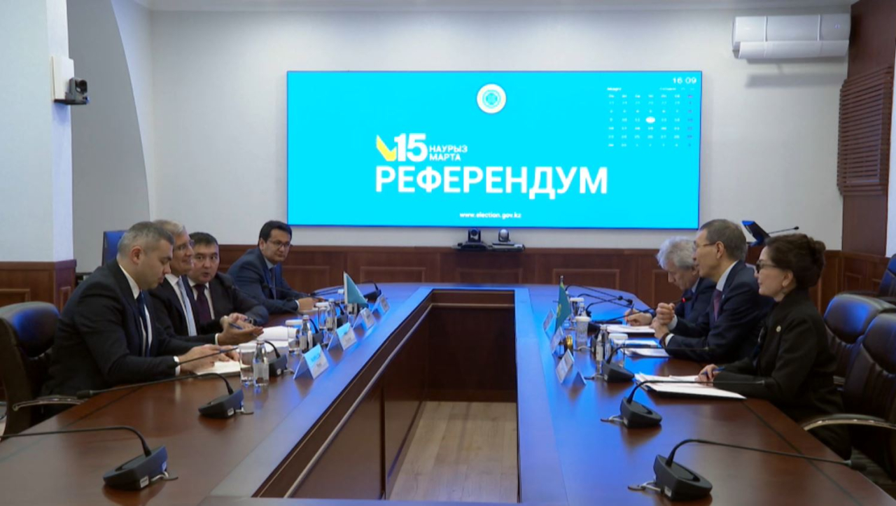 Орталық референдум комиссиясында байқаушылармен кездесу өтті