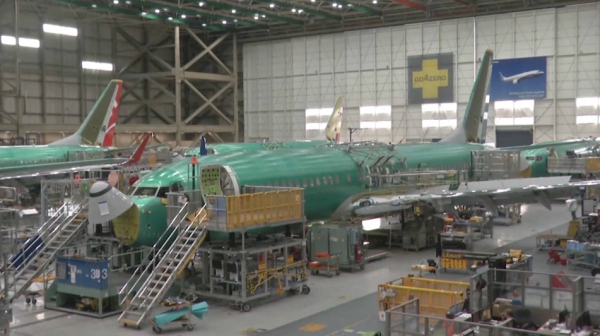 Boeing сократил поставки самолётов в 1,5 раза