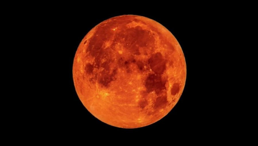 Казахстанцы смогут увидеть полное лунное затмение 7 сентября