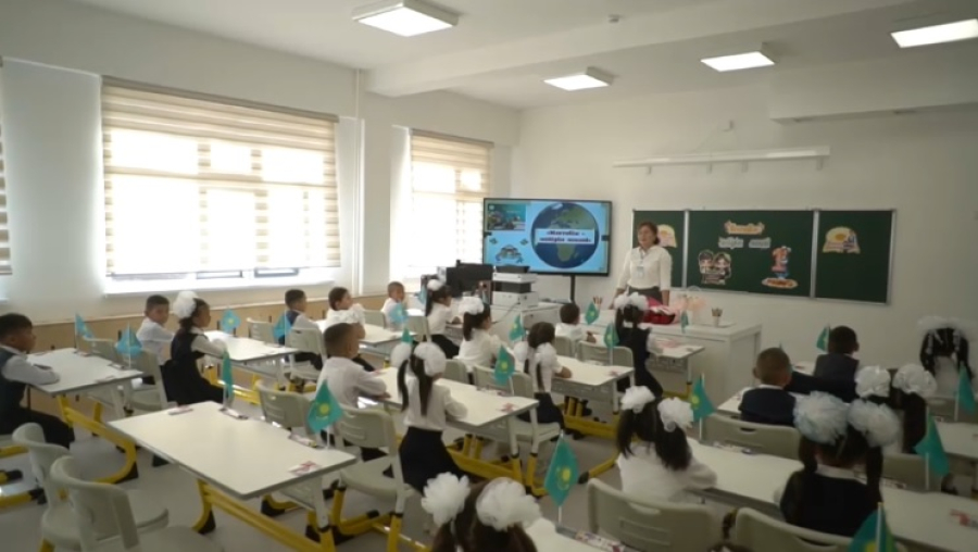 Две школы построили в рамках нацпроекта в Келесском районе