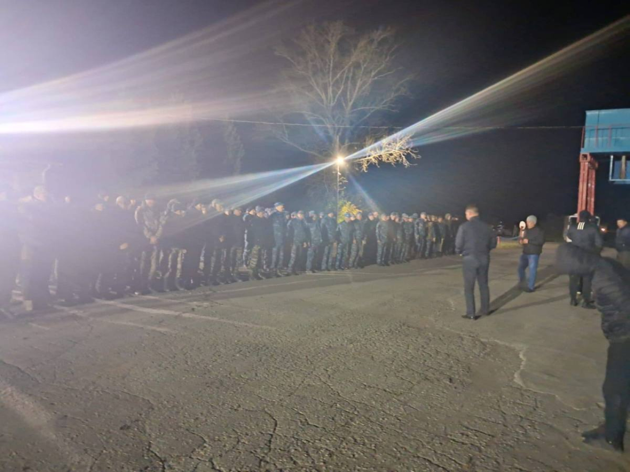 Более 500 человек искали пропавшую девочку в Костанайской области