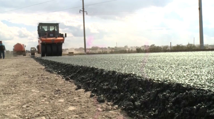 Более 100 км автодороги Кандыагаш – Эмба – Шалкар – Иргиз обновят в этом году