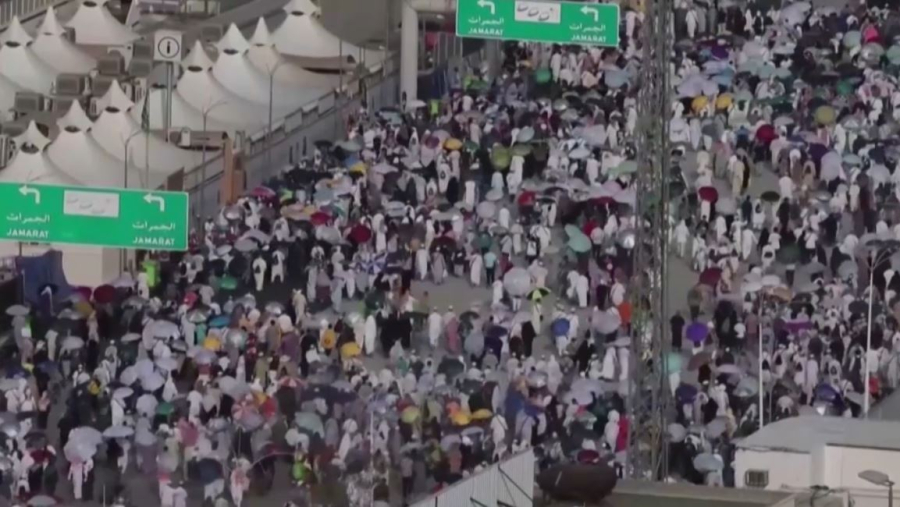 Меккеге заңсыз кірмек болған 270 мың адам кері қайтарылды