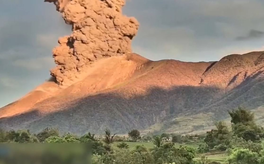 На Филиппинах началось извержение вулкана Канлаон