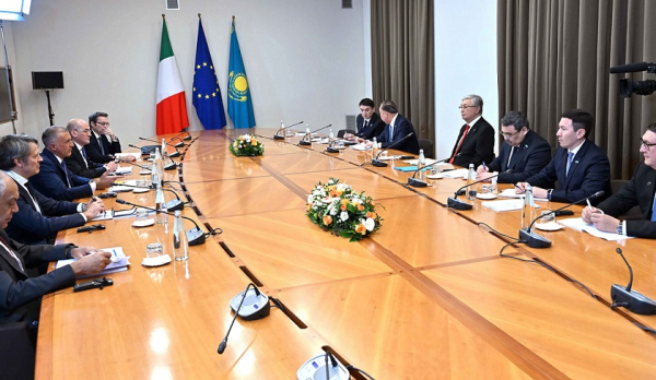 Президент побеседовал с главным операционным директором ENI