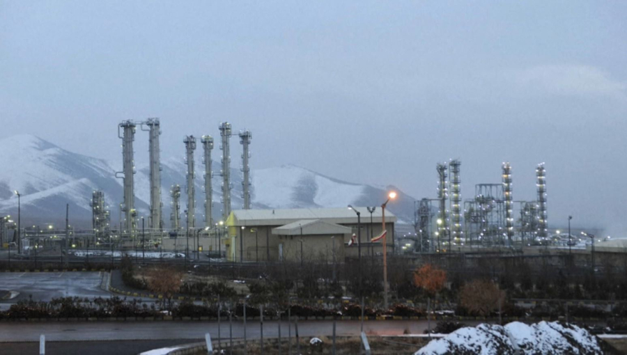 ЦАХАЛ ударил по району ядерного реактора в Иране