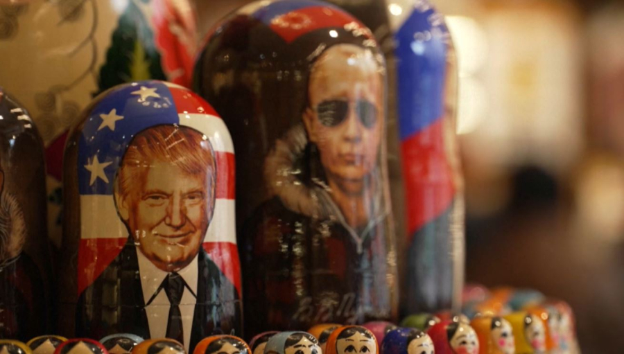 Аляскада Путин мен Трамп бейнеленген кәдесыйлар саудасы қызды