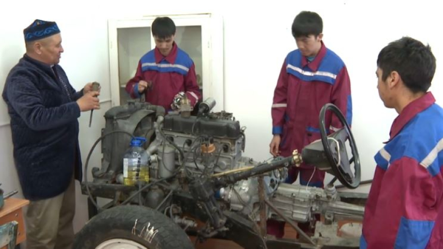 Рабочие профессии набирают популярность среди молодёжи области Абай