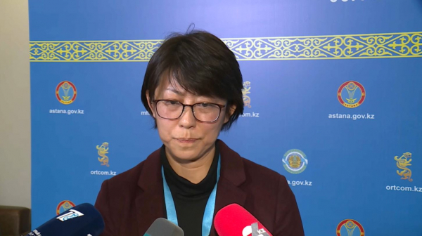 Чжан Лин: Халықтың дауыс беруге бала-шағамен келгені қуантады