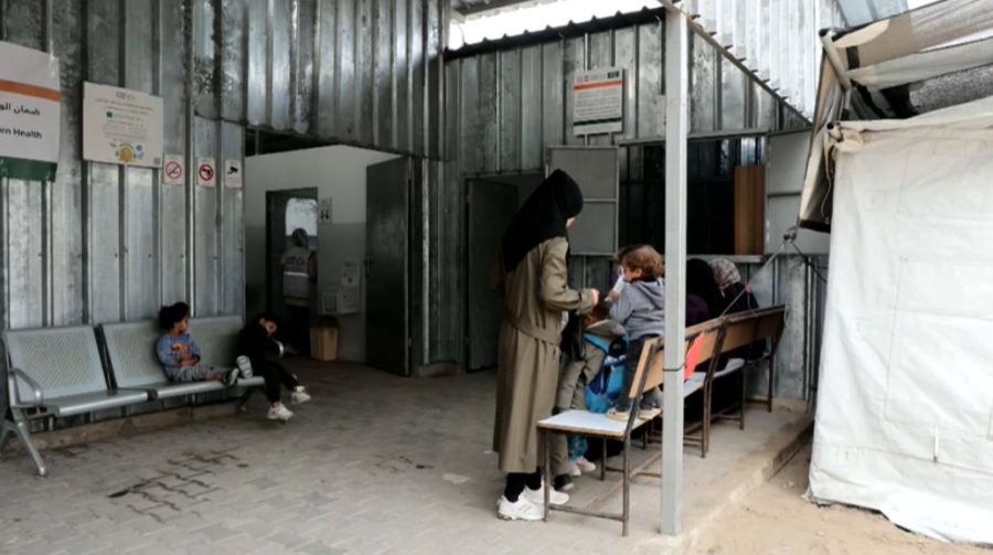 Газа: нехватка медпомощи для женщин и детей